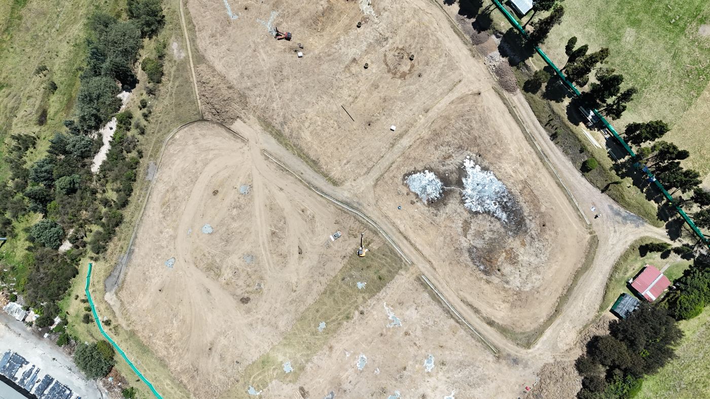 Vista aérea del monorrelleno de Cajicá durante las obras de posclausura, 2024