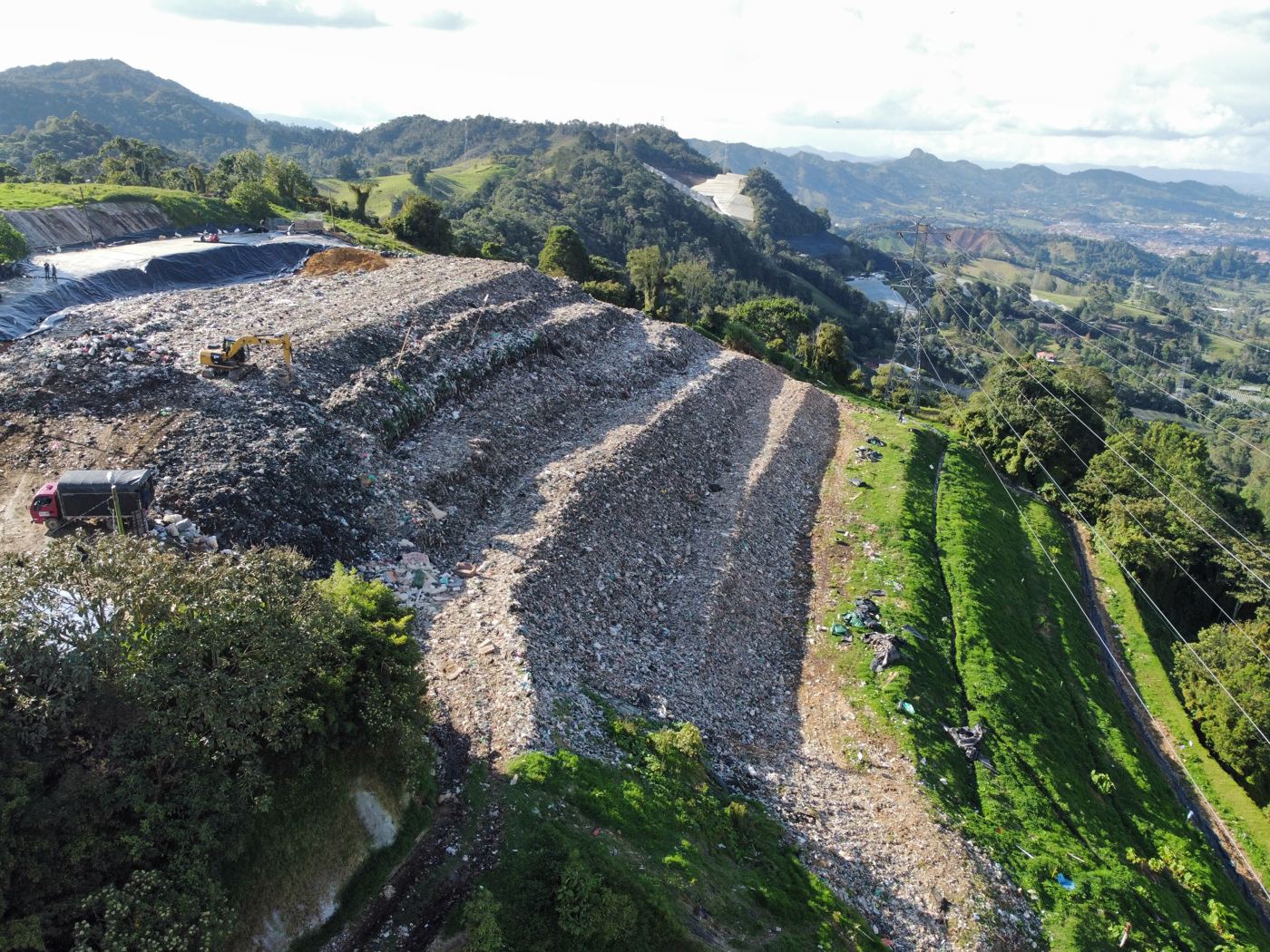 Vista aérea del relleno sanitario de La Ceja